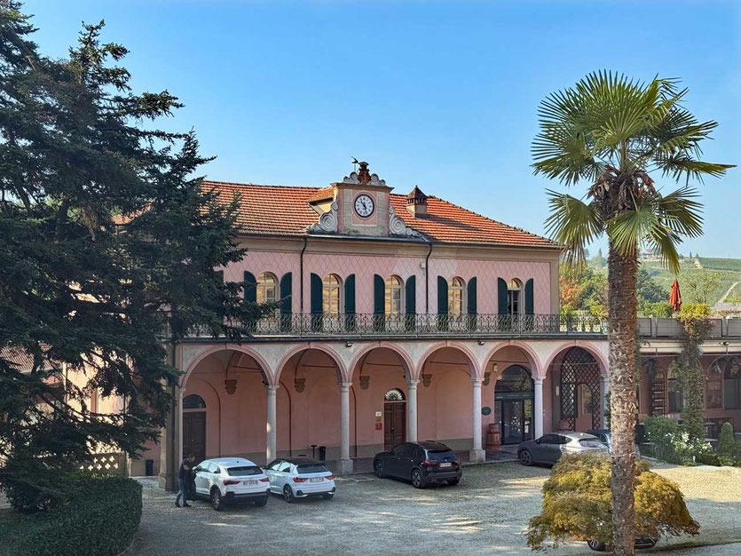 Anwesen Fontanafredda in Serralunga d'Alba