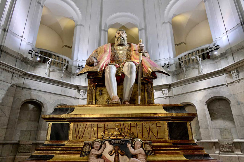 Statue König Gustav Vasa im nordischen Museum in Stockholm