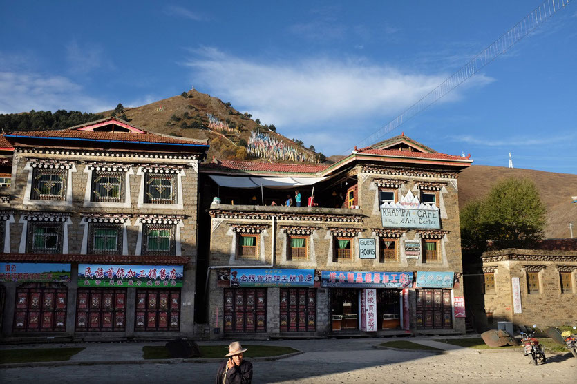 Khampa Cafe & Guesthouse Tagong