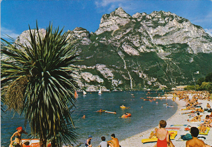 Alte Postkarte: Hochkonjunktur in Riva del Garda