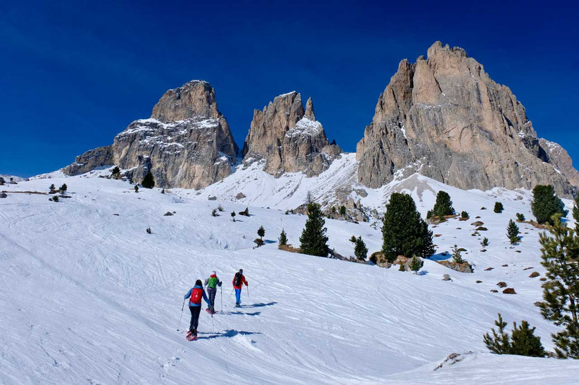 Schneeschuwanderung am Langkofel - Sellajoch - Dolomiten - Italien