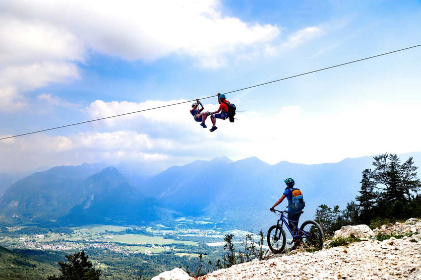 Zip-Lining und MTB vom Kamin / Ursa Drofenik