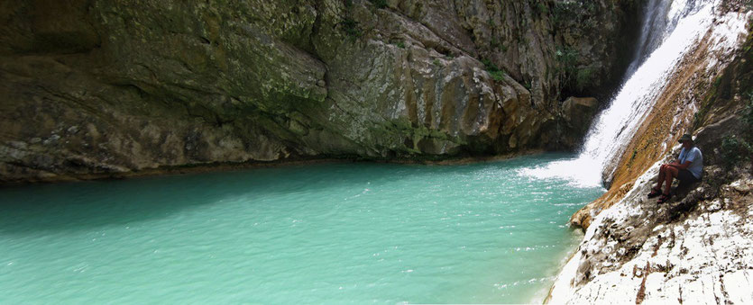 Hiking Polylimnio water falls