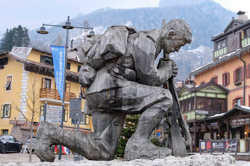 Weltkriegsdenkmal in Moena, Val di Fassa, Dolomiten