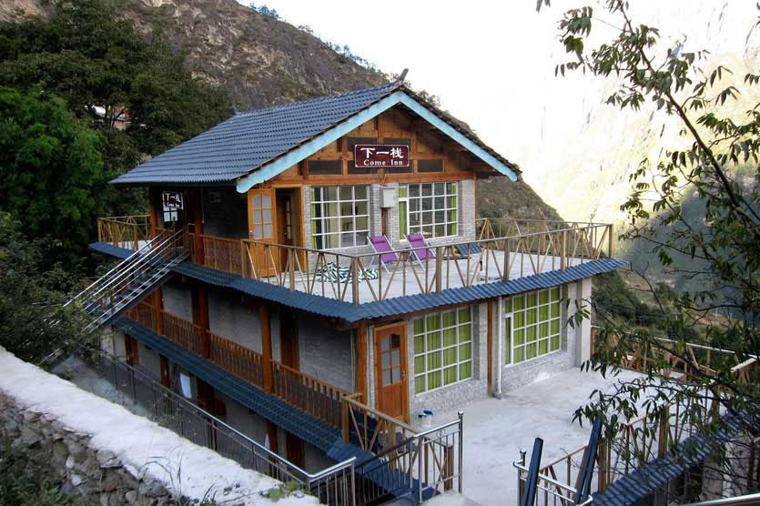 Come Inn guesthouse at tiger leaping gorge
