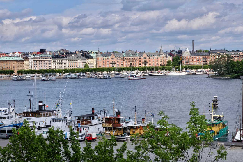 Blick von Skeppsholmen auf Promenade Strandvägen Stockholm