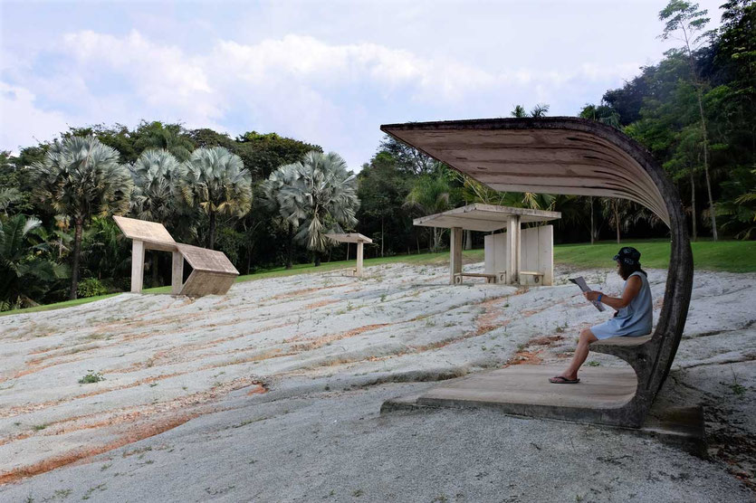 „Desert Park“ aus alten Bushaltestellen, Inhotim Kunstpark, Minas Gerais, Brasilien