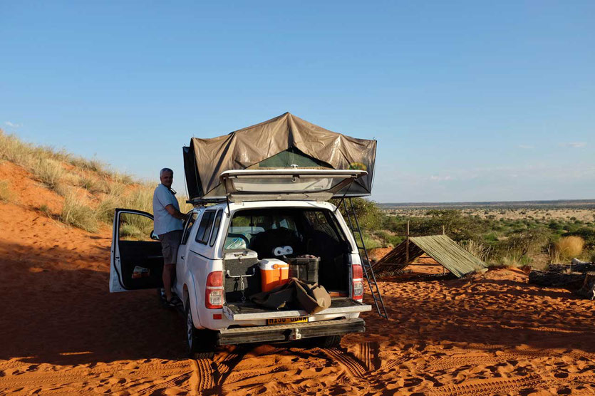 Namibia Campingplatz Toyota mit Dachzelt