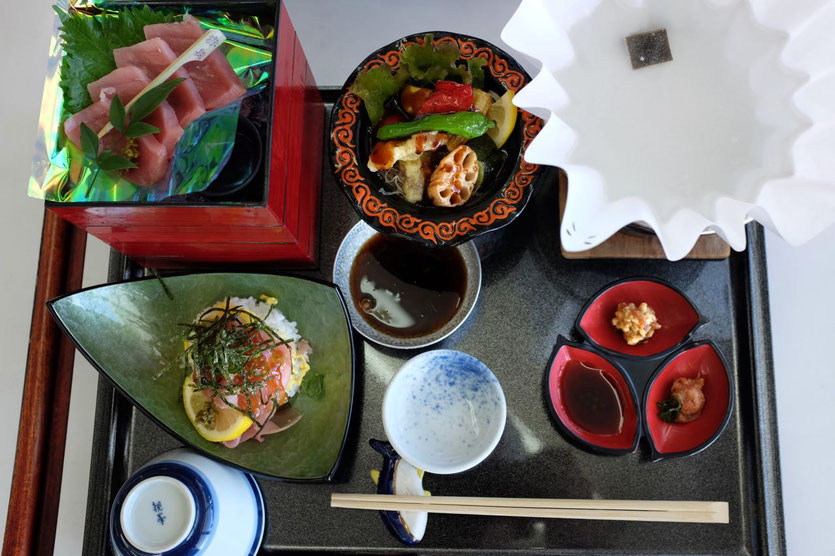Cape Shionomisaki restaurant tipp Kushimoto Sahsimi Menü, Japan Reisebericht