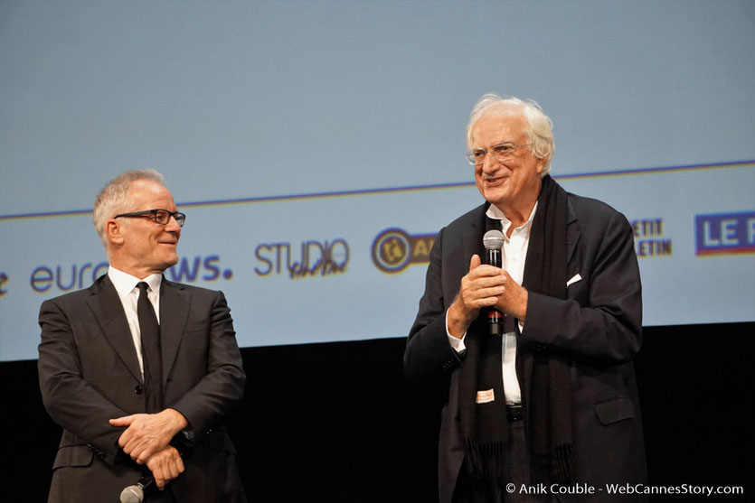 Thierry Fremaux et  Bertrand Tavernier, sur scène, lors  de la cérémonie d'ouverture  du Festival Lumière 2017 - Lyon - Photo © Anik Couble