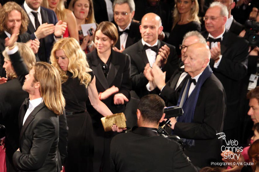 Gilles Jacob venu applaudir Brad Pitt, lors de la projection du film Cogan, la mort en douce  - Festival de Cannes 2012 - Photo © Anik COUBLE