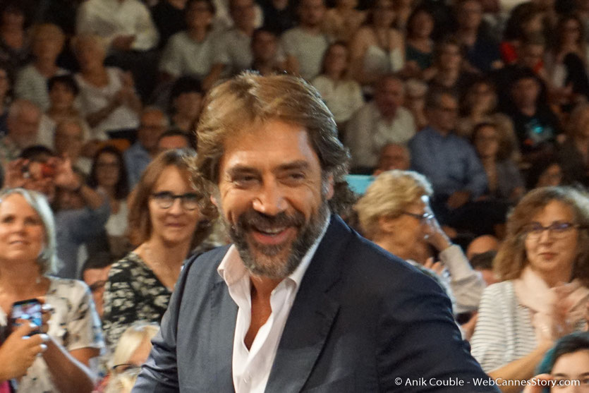 Javier Bardem, au milieu du public, lors de la cérémonie d’ouverture du Festival Lumière 2018 - Lyon - Photo © Anik Couble