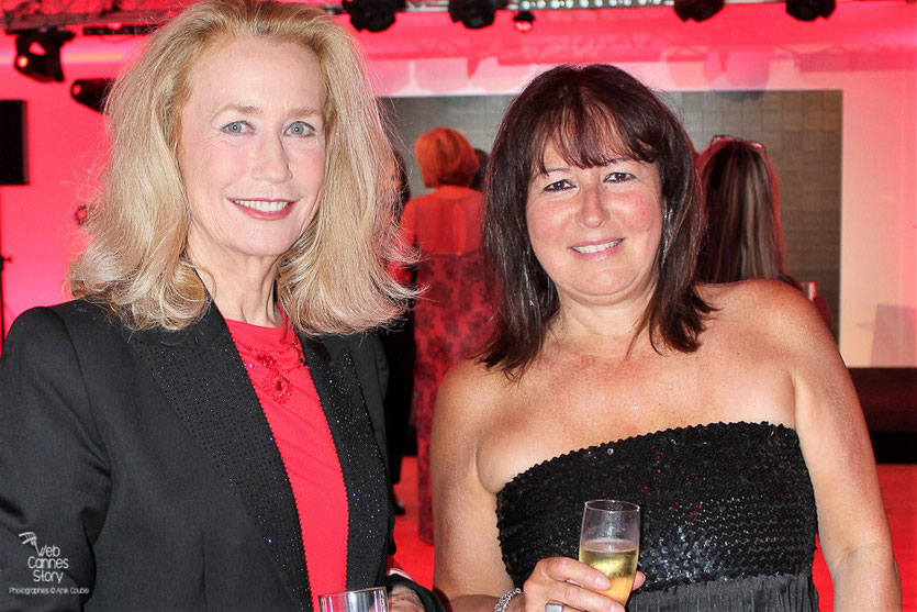 Anik Couble et Brigitte Fossey, lors de la remise du Prix François Chalais à Nadine Labaki - Festival de Cannes 2011- Photo © Anik Couble 