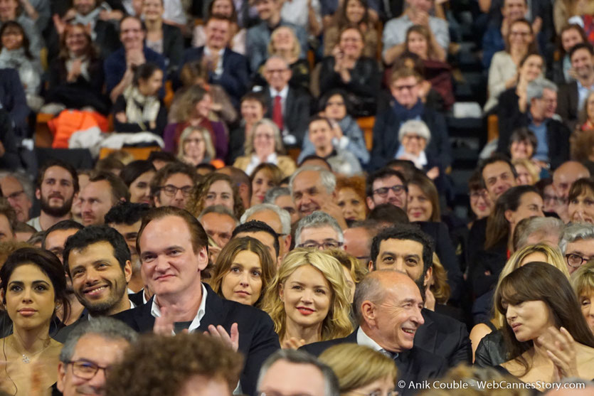 Gérard Collomb, entouré de Quentin Tarantino, Monica Bellucci et des nombreux invités de la Halle Tony - Cérémonie d'ouverture - Festival Lumière 2016 - Lyon - Photo © Anik Couble