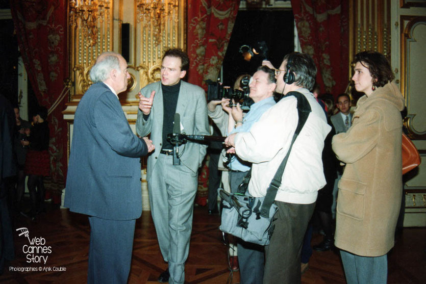 Jean-Pierre Ameris et Jacques Deray, à la soirée du centenaire du Cinéma - Hôtel de Ville de  Lyon - 1995 © Anik COUBLE 