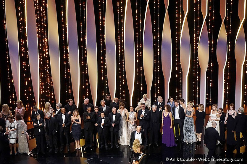 113 prestigieux invités, sur la scène du Palais des festivals pour célébrer les 70 ans du Festival de Cannes - Festival de Cannes 2017 - Photo © Anik Couble