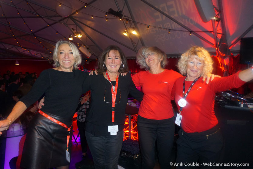 En compagnie de 3 sympathiques bénévoles, Annie, Annie et Constance - Festival Lumière - Lyon - Octobre 2016 - Photo © Anik Couble