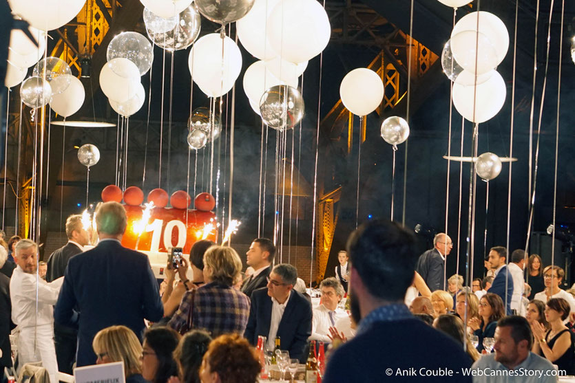 Superbe ambiance, lors du très convivial dîner d'ouverture du Festival Lumière 2018 - Lyon - Photo © Anik Couble