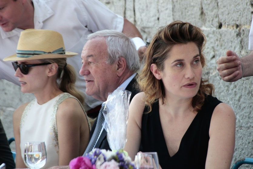 Diane Kruger et Emmanuelle Devos, membres du Jury, en compagnie de Bernard Brochand, Maire de Cannes - Festival de Cannes 2012 - Photo © Anik COUBLE