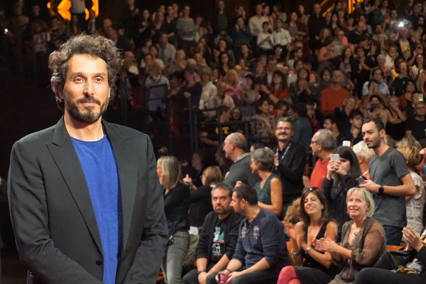 Raphaël Personnaz, sur le tapis rouge, lors de la cérémonie d'ouverture du Festival Lumière 2018 - Lyon - Photo © Anik Couble