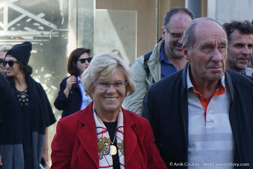 Max Lefrancq-Lumière, petit-fils de Louis Lumière et son épouse Michèle, lors du Remake de "Sortie d'Usine", dirigés par Catherine Deneuve - Lyon - Festival Lumière 2016 - Photo © Anik Couble