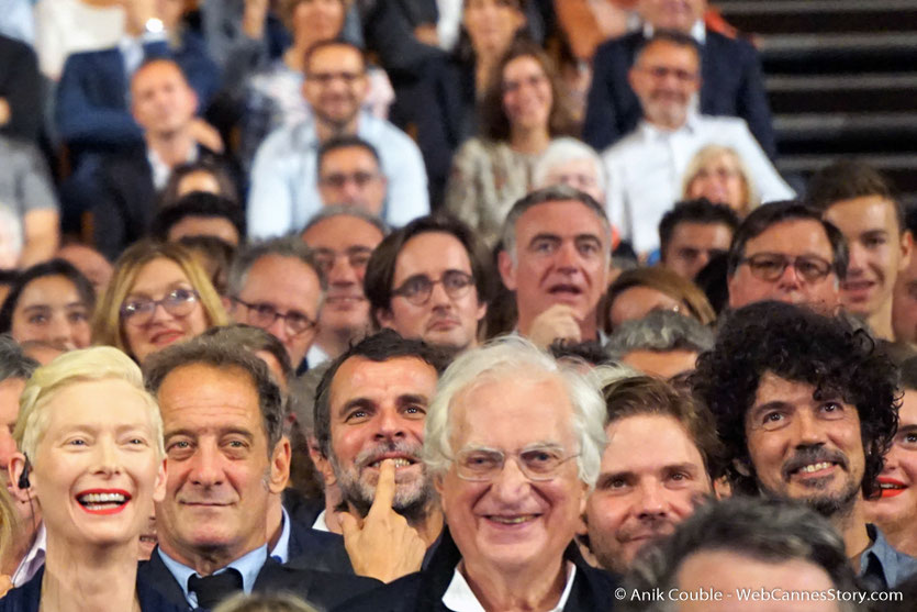 Tilda Swinton, Vincent Lindon, Eric Lartigau, Bertrand Tavernier, Daniel  Brühl et Yarol Poupaud au milieu des  invités de la Halle Tony - Cérémonie d'ouverture - Festival Lumière 2017 - Lyon - Photo © Anik Couble