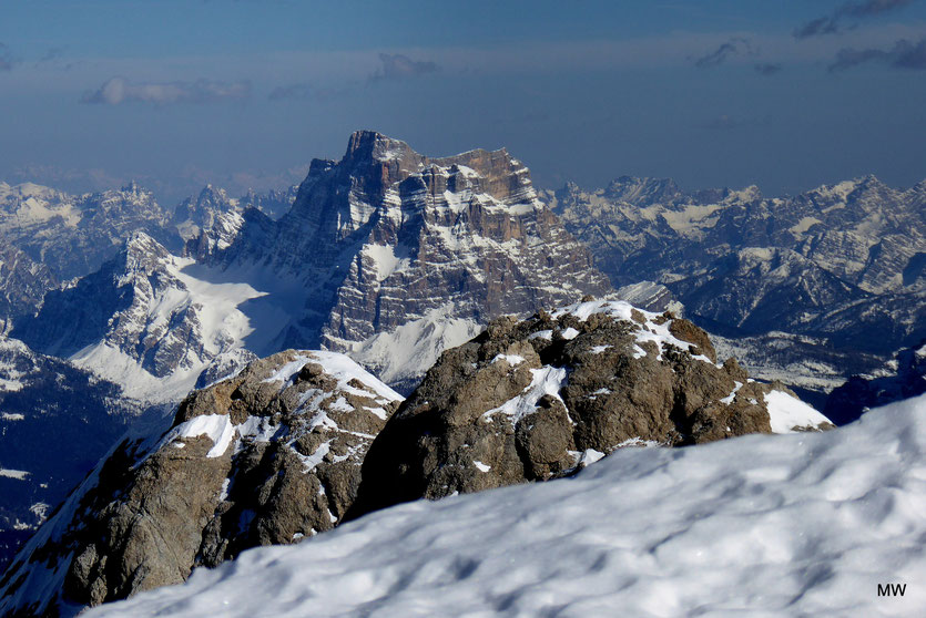 Blick vom Punta Rocca (Marmolada) 3250 MüM in die Dolomiten