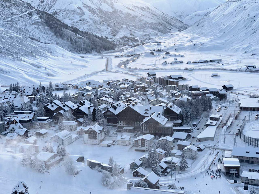 Andermatt Dorf Winter Chedi Hotel