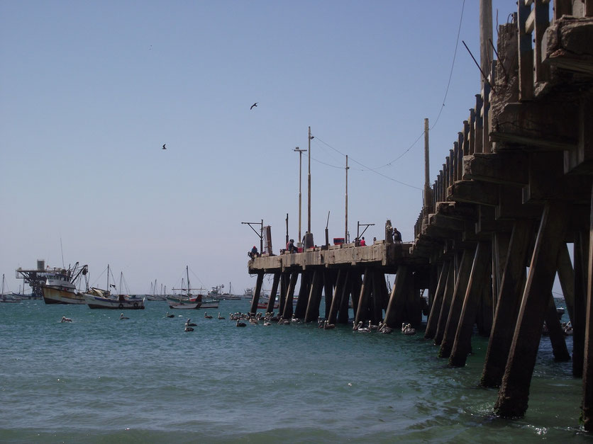 Pier, Cabo Blanco, Peru