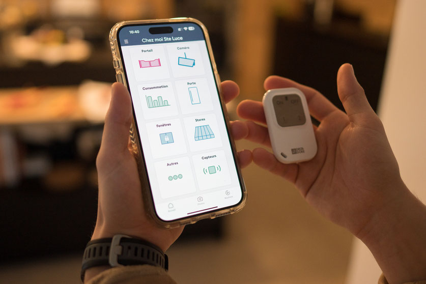 La domotique en complément à l'ergothérapie par création de scénarios permettant la commande de volet de l'éclairage led et d'un automatisme de portail.