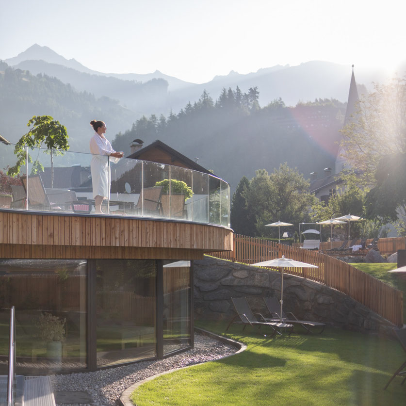 MOUNTAIN HIDEAWAYS - die schönsten Wellnesshotels in den Alpen: Naturhotel Outside in Matrei in Osttirol in Österreich