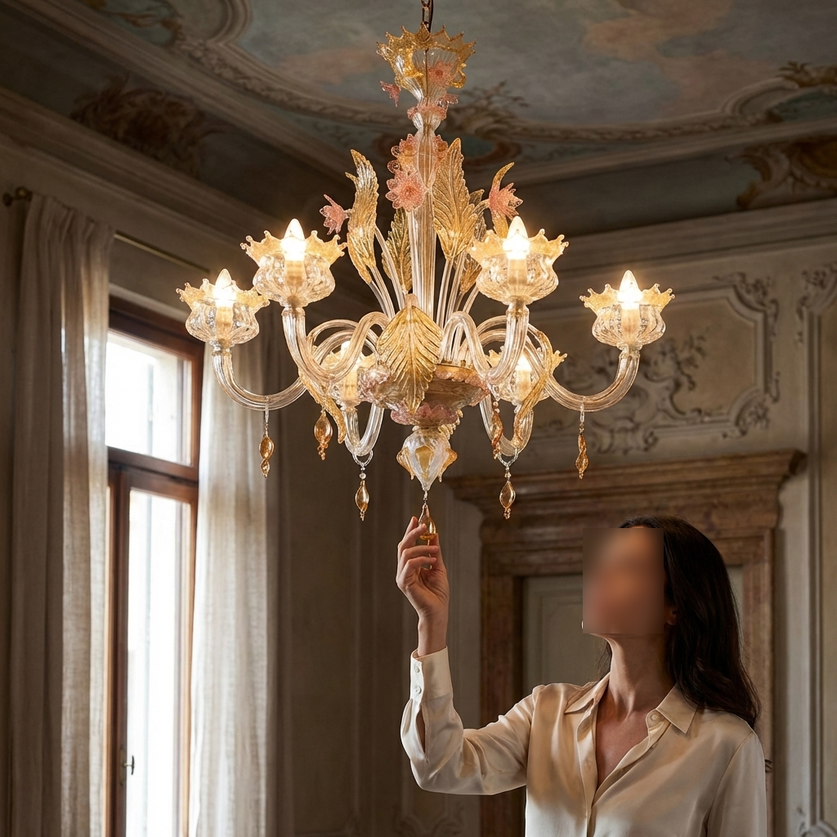 Lampadario di Murano Miss Puccini oro rosa ambientato