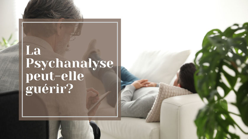 Bannière blog-photo représentant un homme allongé sur le canapé d'un psy et derrière lui le psychanalyste écoutant son patient. 