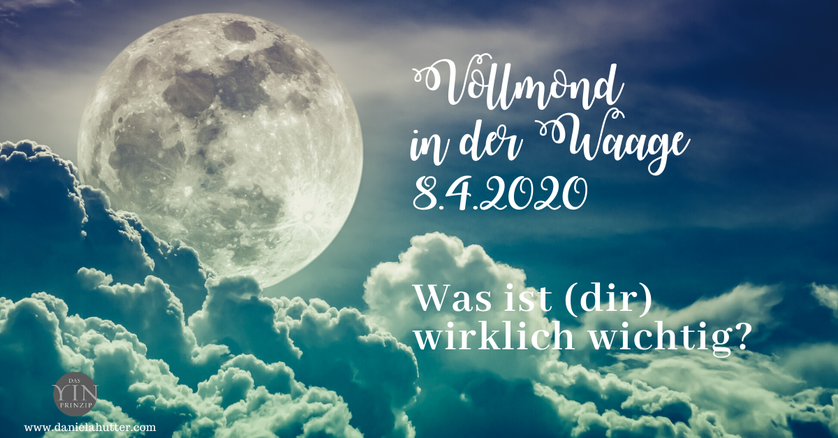 Daniela Hutter bloggt über ZeitQualität und weibliche Spiritualität. Vollmond. kosmische Energien.
