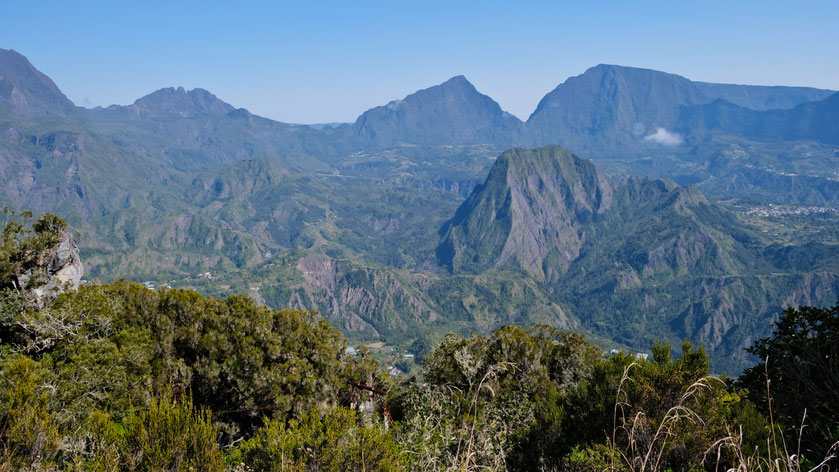 Vue sur le Cirque de Salazie depuis le Gîte de Bélouve, La Réunion