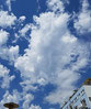 Achtsamkeit: Wolken am Himmel über Köln