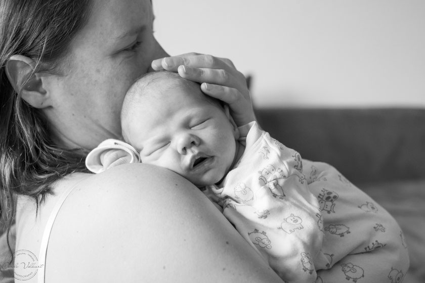 Neugeborenenfotografie, Babyfotografie, Babyfotos, Zuhause, Newbornshooting, Newbornfotografie, Babyshooting, Babyfotograf, Newbornfotograf, Baby Fotoshooting, Homestory, Homeshooting