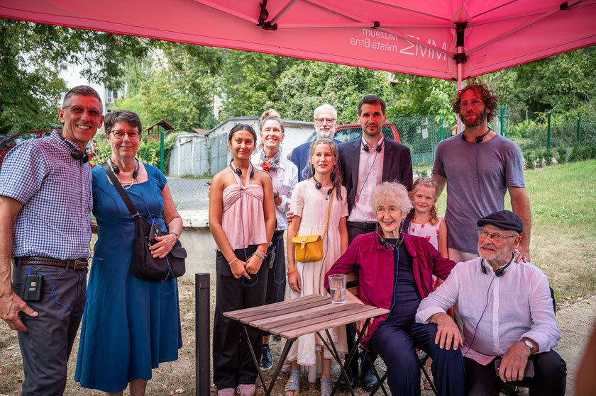 from left: Andrés Tugendhat, Marcia Tugendhat, Sara Tugendhat, Karin Tugendhat, Anouk Herzog, Eduardo Tugendhat, Lukas Hammer, Daniela Hammer-Tugendhat, Naima Herzog, Matthias Hammer, Ivo Hammer-Tugendhat