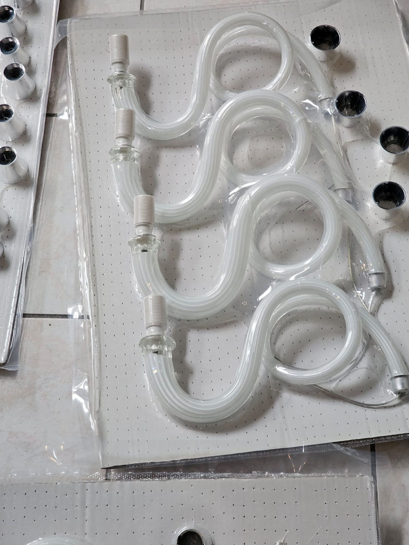 lampadario in vetro di Murano bianco Greg imballato sotto vuoto