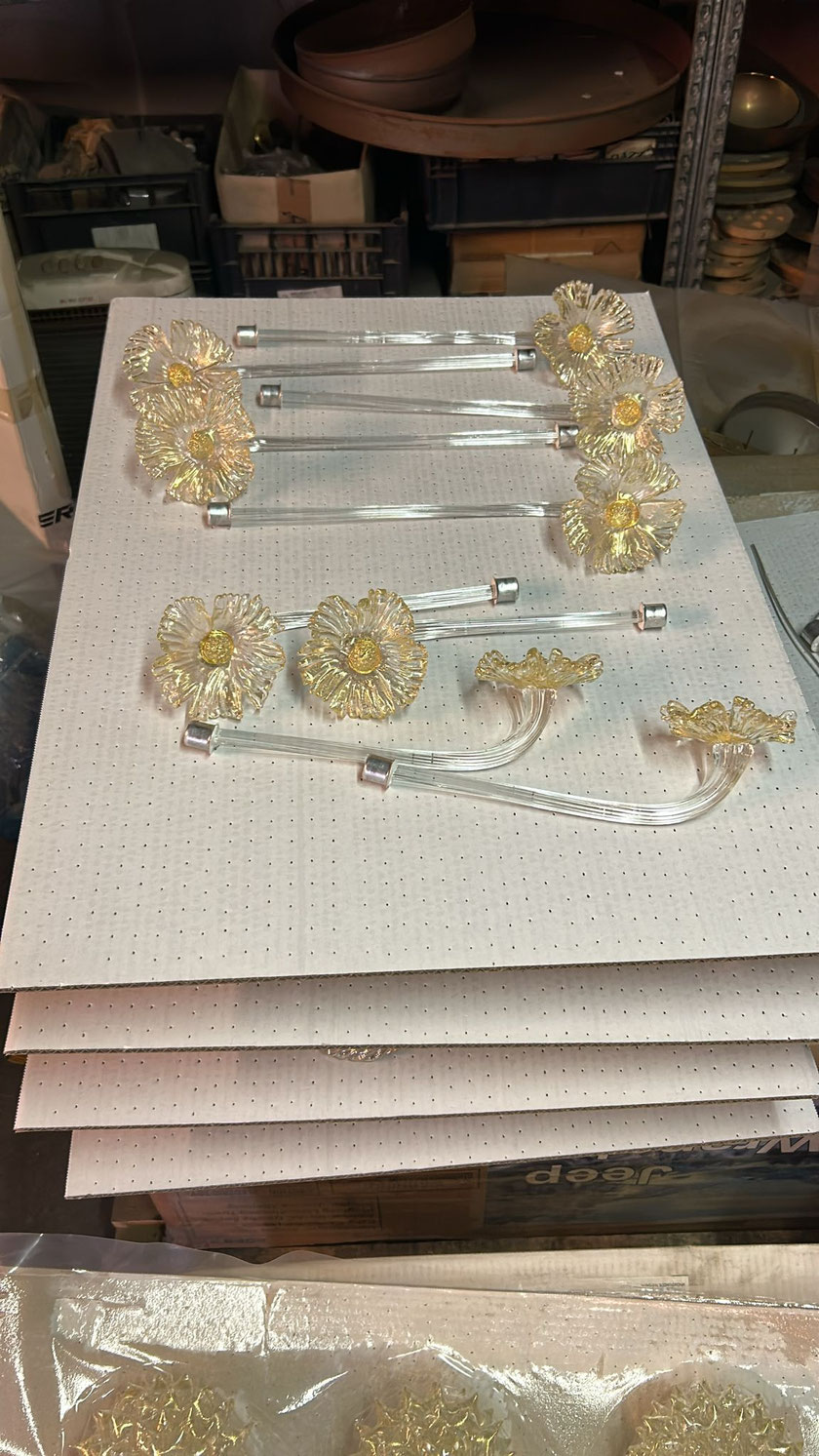 Lampadario in vetro di Murano Miss Beethoven 8 luci trasparente con finiture oro lavorato a mano stile classico veneziano imballato