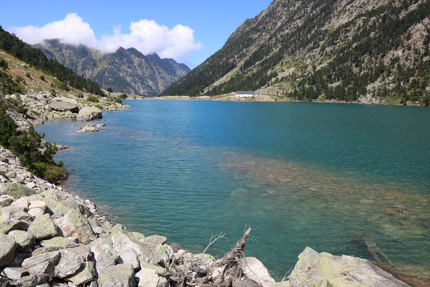 Lac de Gaube à Cauterets dans les Hautes Pyrénées