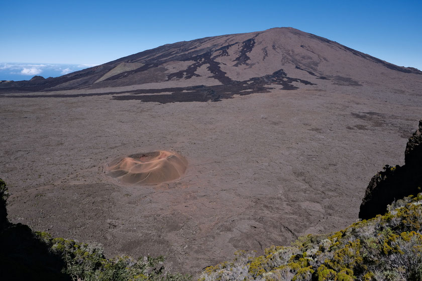 Piton de la Fournaise vu depuis le Pas de Bellecombe, La Réunion