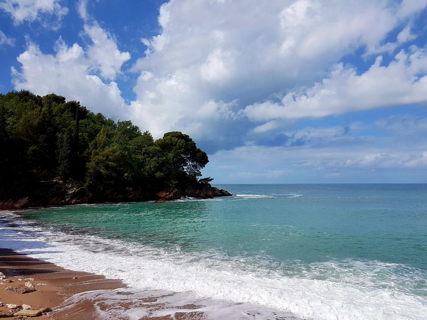 Am Strand der Villa Miločer