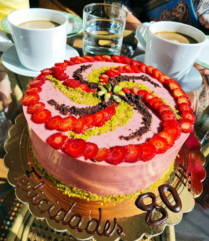 Vegane Schoko-Obst-Torte zu Franks 80. Geburtstag in der Finca de la Geria