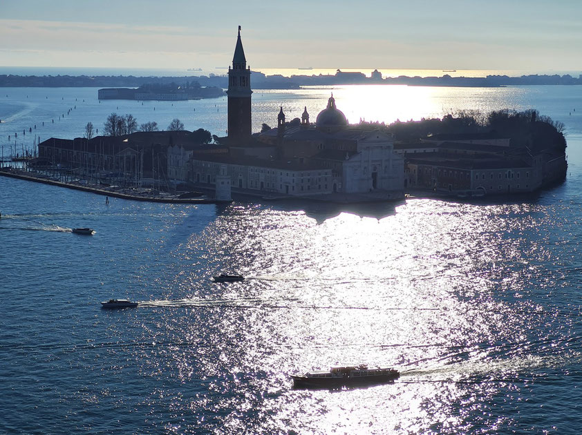 Blick vom Campanile nach SSO zur Insel San Giorgio Maggiore