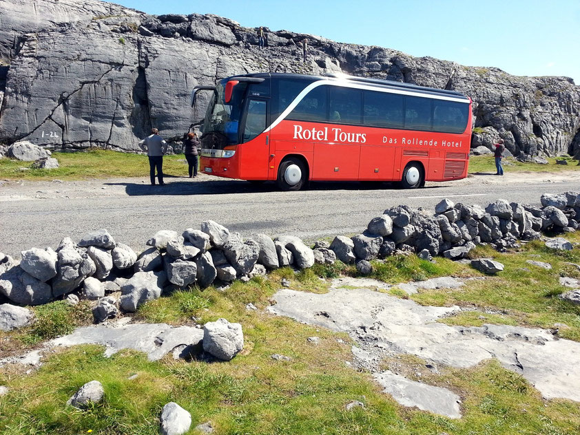 Fotopause auf der Küstenstraße des Burren