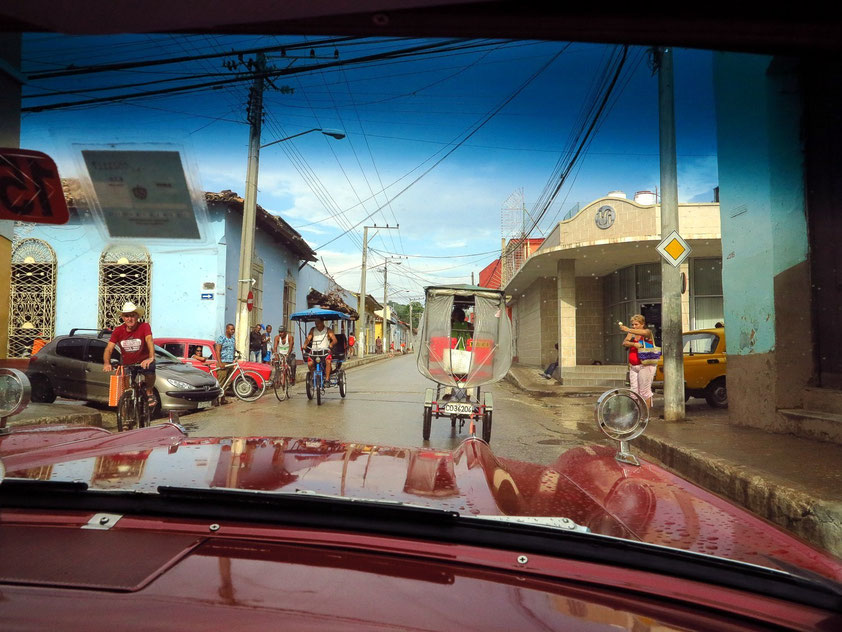 Typisches Straßenbild in Trinidad