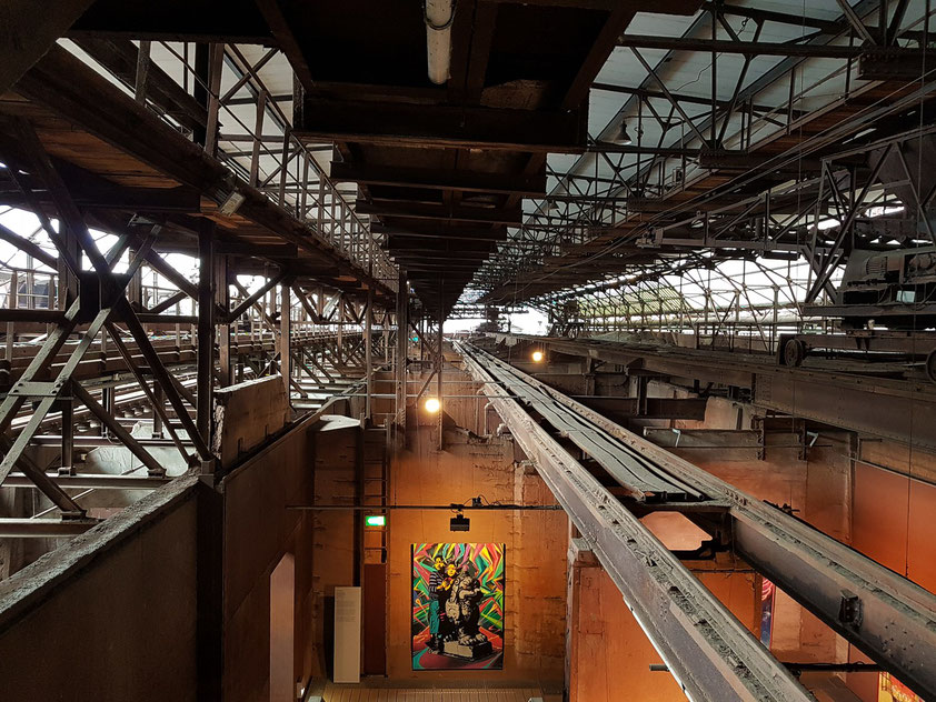 Möllerhalle zur Lagerung von Eisenerzen, Sinter, Schrott und Kalk, sie wird heute für Kunstausstellungen genutzt