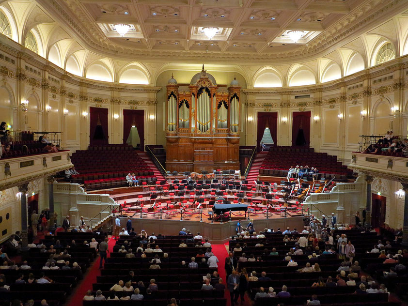 Concertgebouw Amsterdam, Blick von der Empore (Großer Saal mit 1962 Sitzplätzen)