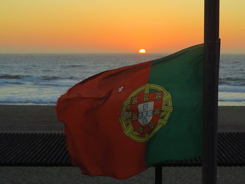 Sonnenuntergang an der Küste von Espinho